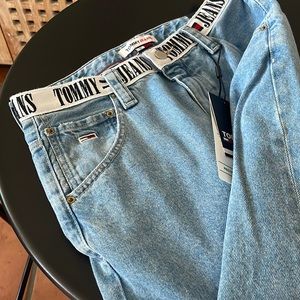 Tommy Jeans Mens 30 30 with iconic Tommy waist band NEW WITH TAGS* DM15576 900